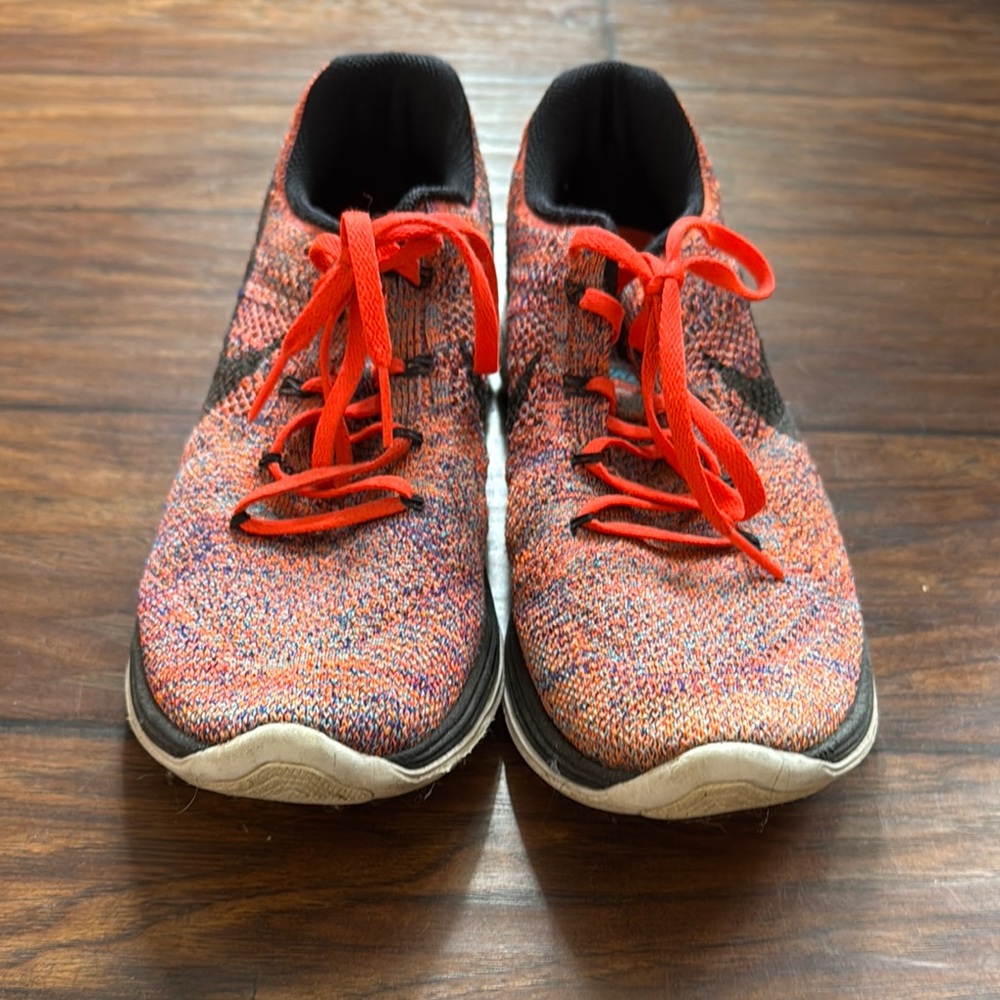 Mens 9 Nike Flyknit Lunar 3